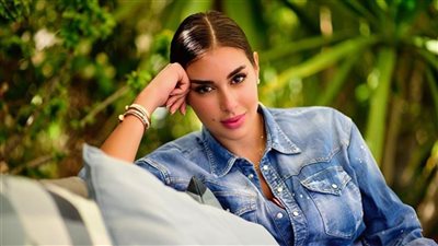 ياسمين صبري تُبهر جمهورها بإطلالة مُميزة 