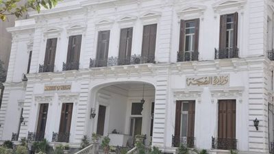 «برلماني» يتقدم بطلب إحاطة حول أزمة تكليف أطباء دفعة مارس 2021