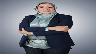 تعلمي الإنصات.. أبرز طرق علاج صمت الزوج