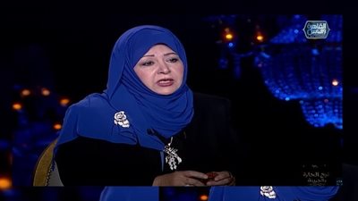 إزاي محجبة وملتزمة وشايفة الرقص شياكة ورقي.. عفاف شعيب ترد