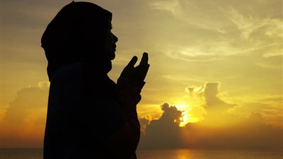 أمين الفتوى يكشف تفاصيل ليلة القدر في العشر الأواخر من رمضان.. فيديو