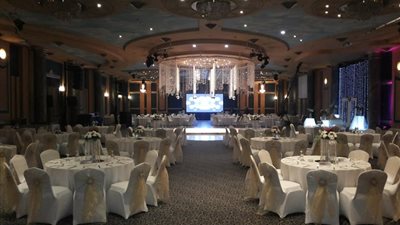 بعد قرار غلق القاعات.. البنات: هنعمل فرح في الشارع زي زمان