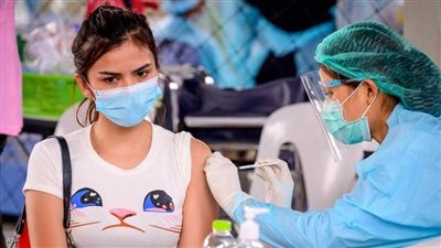 استشاري مناعة يكشف عن اللقاح الأفضل لمواجهة كورونا | فيديو