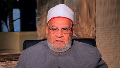 متى يجب إخراج صدقة الفطر وهل تجوز بغير النقود؟..عالم أزهري يجيب (فيديو)