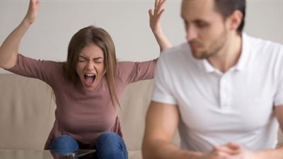 هلال يطالب بإثبات نشوز زوجته والسبب: مش بتحترمني