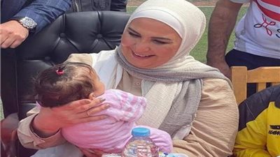 وزيرة التضامن تقدم هدايا وعيديات لـ 11 ألف ابن من أبناء مصر