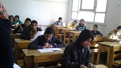 الحكومة تكشف حقيقة وضع أسئلة من مناهج الترم الأول في امتحانات الشهادة الإعدادية