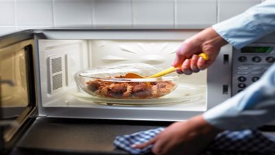 طرق تسخين الأطعمة.. دون إتلاف قوامها