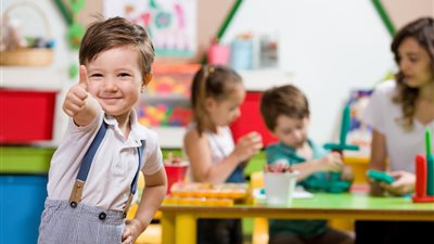 للأمهات.. شروط القبول برياض الأطفال في المدارس الرسمية للغات