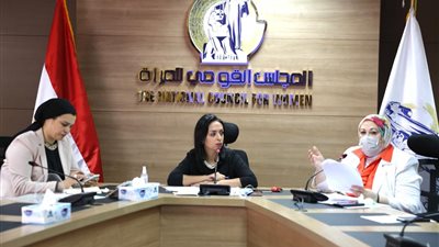 «القومي للمرأة» يساعد السيدات في تسجيل بياناتهن للحصول على لقاح كورونا