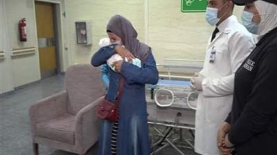 بعد إعادته لأحضانها ..ننشر نص أقوال والدة الطفل المخطوف بمستشفى أبو الريش 