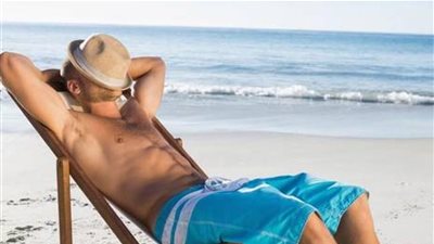 مواصفات المايوه الممنوع للرجل والفرق بينه وبين الحريمي| صور