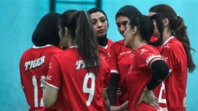 «سيدات طائرة الأهلي» يصعدن إلى قبل نهائي كأس مصر