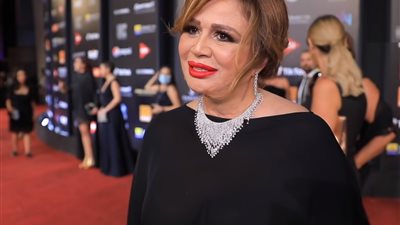 بعد انتقادها لحضور حفل زفاف.. إلهام شاهين: «ده قبل موت سمير بيوم»