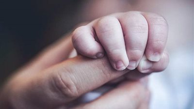 «عشان عملتها على نفسها».. أب يقتل ابنته الرضيعة ذات العامين