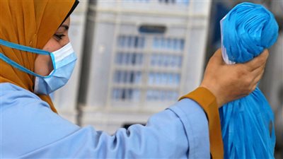 السبب صادم.. نصف ممرضات مستشفيات العزل يفكرن في الاستقالة