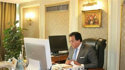  جامعات مصر تتحول لرقمية..وامتحانات الفصل الدراسي الثاني بكليات الطب والتمريض الكترونية