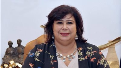 اعتماد جوائز المسابقة الأدبية لقصور الثقافة.. والوزيرة: هدفنا خلق جيل يستكمل الريادة