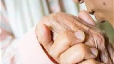 «اتجوزتني علشان رغبات جنسية مقززة».. «محمد» يروي حكايته مع المُسنة بمحكمة الأسرة