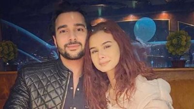 وصلة غزل بين محمود المهدي ومنة عرفة