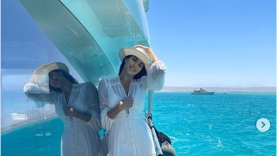 بـ«الشفاف المُثير».. ياسمين صبري تستعرض أنوثتها على البحر