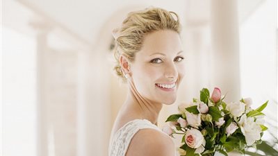 للعروس.. كيف تحضرين بشرتك قبل حفل الزفاف؟