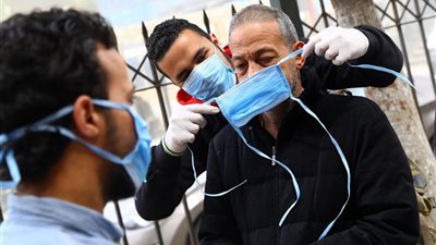 الغرف التجارية: الالتزام بالإجراءات الاحترازية حماية من الغلق الكلي.. فيديو