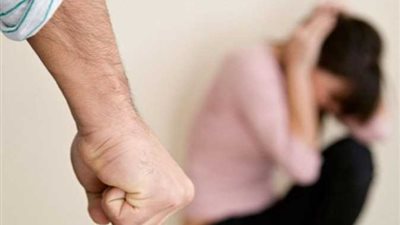 ما حكم إهانة الزوج لزوجته؟.. دار الإفتاء تجيب