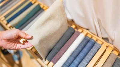 للاستمتاع بالصيف.. أفضل أنواع الأقمشة للحماية من حرارة الطقس