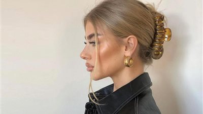 «خليكي أنيقة».. أحدث موديلات اكسسوار الشعر في صيف 2021