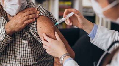 هل تُجبر الحكومة المواطنين على تلقي لقاح كورونا؟.. «الوزراء» يُجيب| فيديو