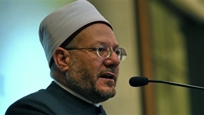 ما حُكم هروب الأب من مسؤولياته تجاه الأبناء؟.. المفتي يُجيب