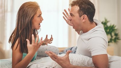 كريمة تطلب الخلع: «سنة عسل و4 عذاب»