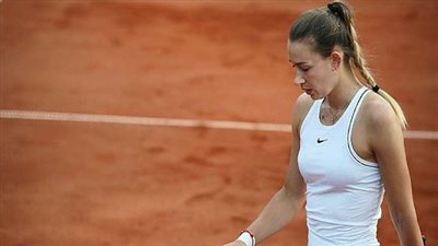 أزمات تلاحق بطولة فرنسا المفتوحة للتنس.. انسحاب لاعبتين كبار والقبض علي ثالثة