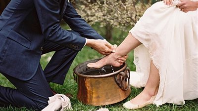  «فشخرة القايمة والمهر» .. نرصد أغرب عادات الزواج في قري مصر