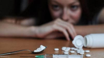 وزيرة التضامن: 953 فتاة طلبت العلاج من الإدمان على الخط الساخن