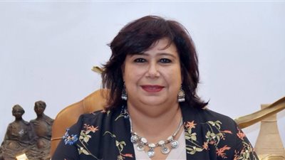 وزيرة الثقافة تتابع استراتيجية عمل دار الأوبرا 