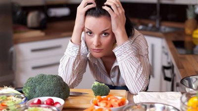 منها حصوات الكلى والحفاظ على جسمك رشيق.. تعرفي على فوائد وأضرار الـ«كيتو دايت»