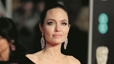 أنجلينا جولي تحتفل بعيد ميلادها الـ 46 بصحبة أطفالها الستة| صور