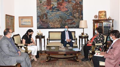 خلال استقبالها سفير تونس.. «عبد الدايم» تُعلن انطلاق فعاليات العام الثقافي