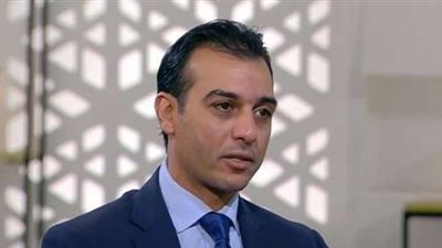 هل المجاري المائية تنقل كورونا؟.. استشاري أوبئة يجيب