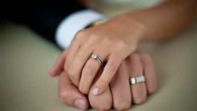 تحذير للزوجات ..لا تسمحي لهؤلاء بالتدخل في مشاكلك الزوجية | فيديو