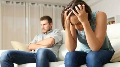 خطيبي يجرحني بالكلام.. وأخصائية: «حب مؤذي» 