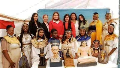 زى فرعوني ومأكولات شعبية في اليوم المصري بأكاديمية بجنوب إفريقيا .. وحرم السفير: نرفع الوعي بتراثنا الثقافي 