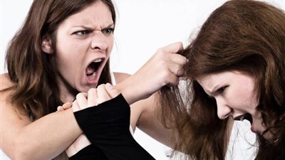 «الضُرة مرة».. زوجة من فُخار تكشف أصل المثل الشعبي 