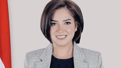 أميرة العادلي:  تحية لمن رجع خطوات للخلف ليتقدم جيل عانى من التهميش