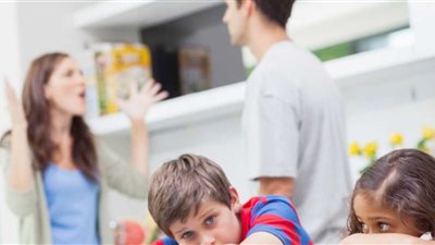 محمد يطلب إسقاط حضانة طليقته: «هتبيع عيالي علشان جوزها»