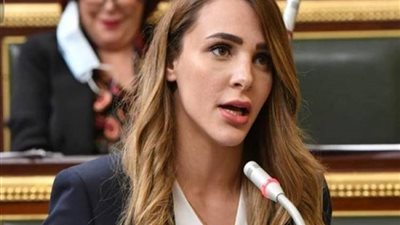 النائبة فاطمة سليم للحكومة في طلب إحاطة: لماذا تم فصل 36 ألف معلم؟