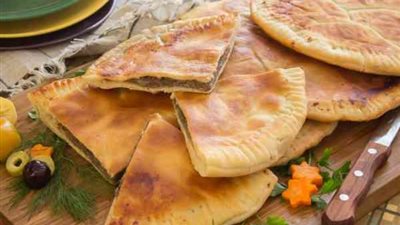 طريقة عمل عجينة الحواوشي اللذيذة.. تعرفي عليها 