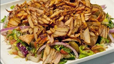 في أسرع وقت بمقادير بسيطة.. طريقة عمل شاورما الفراخ